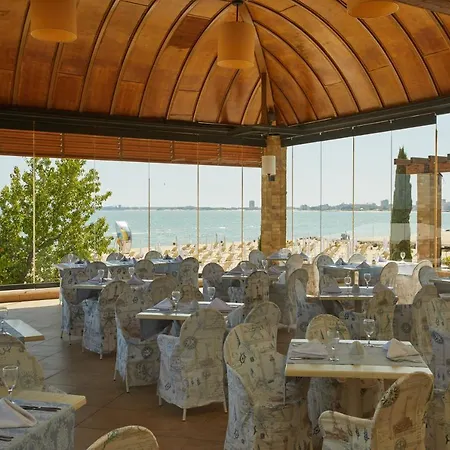Хотел Alua Sunny Beach Resort & Spa Слънчев бряг