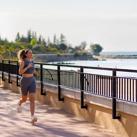 호텔 Dreams Sunny And 써니비치